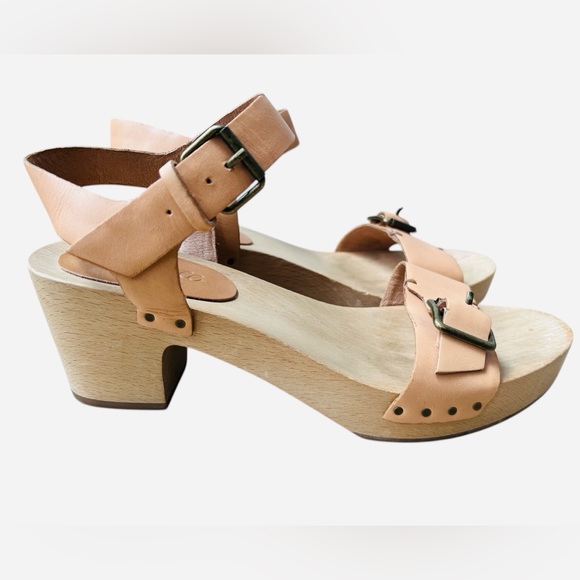 Madewell Shoes - MADEWELL Leather Platform Clog Heels Size 7 Boho Neutral Scandigirl Sandals